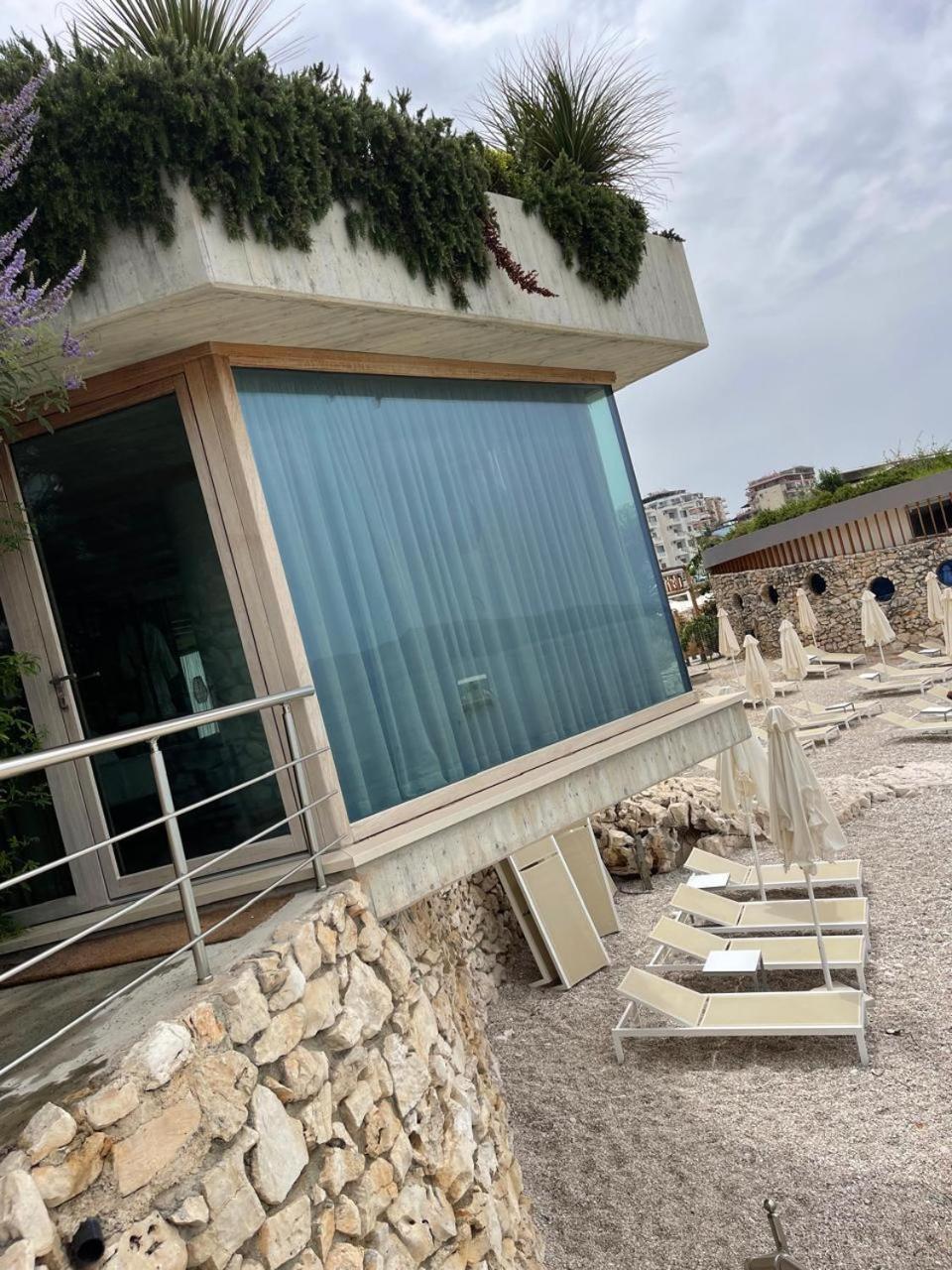 Buzë Boutique